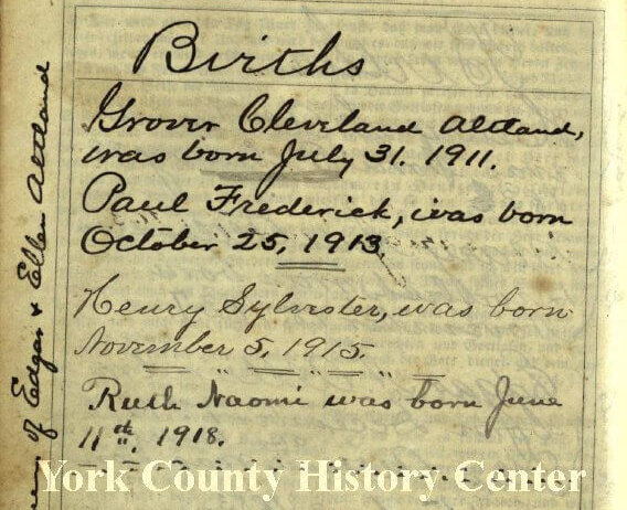 a scan of a Bible page listing births from the early 20th century